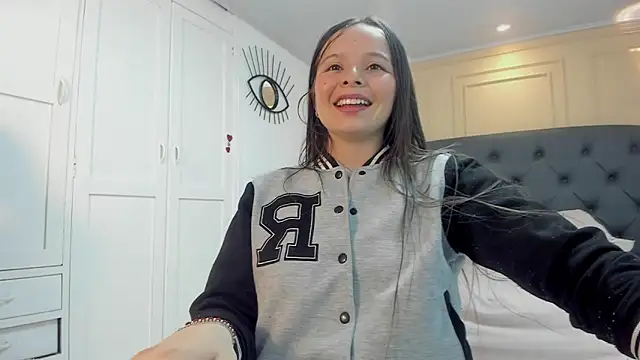 LORELAIGIVEN Live XXX-chat