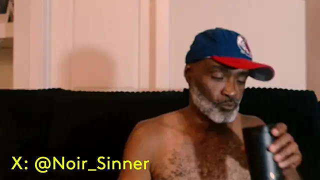 צ'אט XXX בשידור חי של sinnernoir