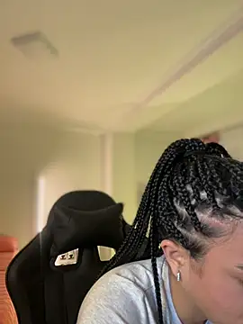 Chat +18 de JuanitaMore01 ao vivo