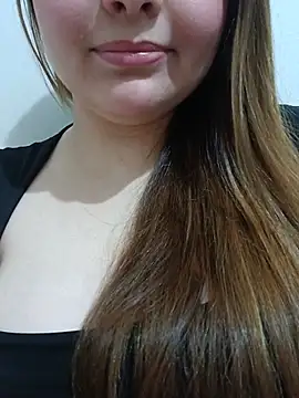 Klara2221 লাইভ XXX চ্যাট