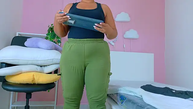 SeleneGibson__ Live XXX-chat