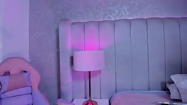 MadeleynRose Adlı Modelin Canlı XXX Sohbeti