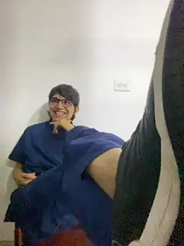 XXX chat uživo modela MonoHotXXX