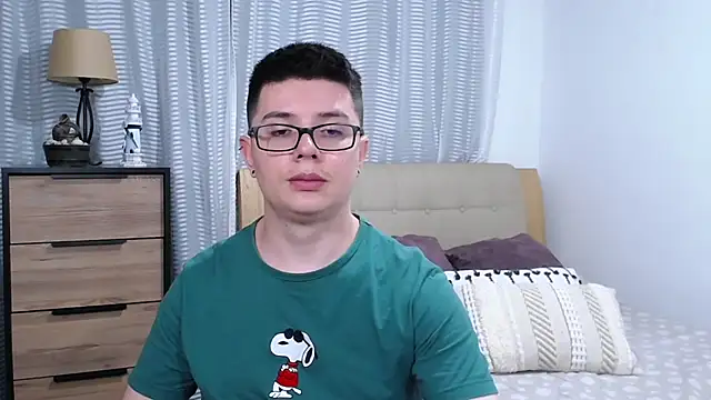 BlackFoXXX69 网络视讯表演