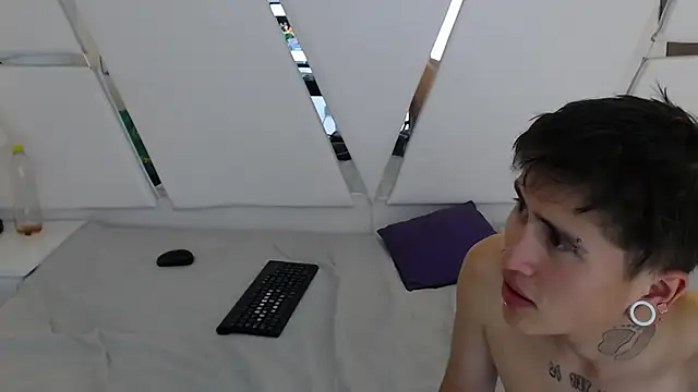 Chat +18 de oblivionlove ao vivo
