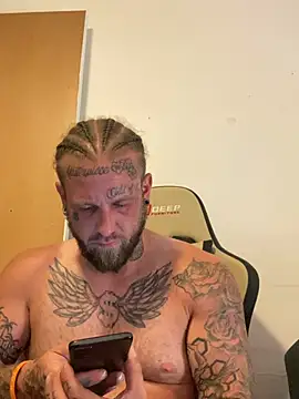 Czat XXX na żywo – Smokebluntafterblunt