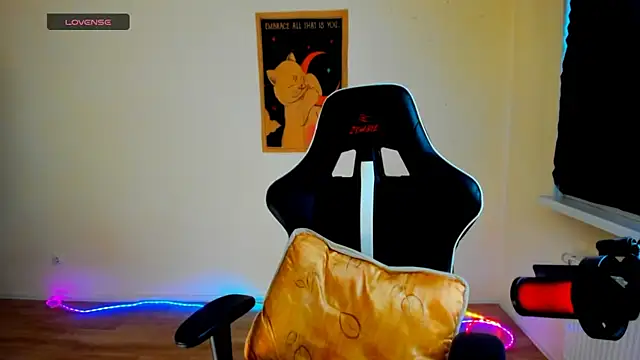 your_tora's Live XXX Chat