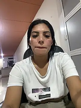 Chat XXX en directo de AlisSon__hot