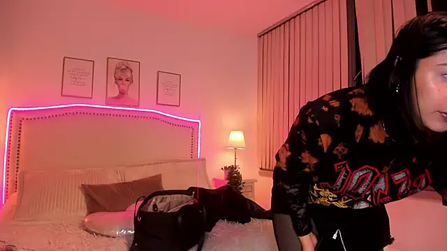 Isabella_ev – Live XXX-chat