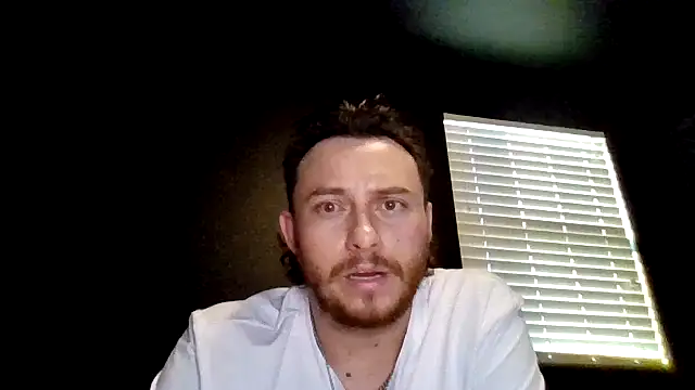 Chatroom XXX en direct de Mikecloudyhawk