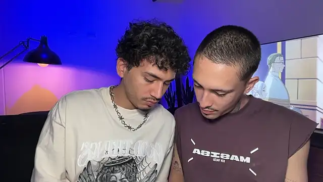 Noah_and_Steven Adlı Modelin Canlı XXX Sohbeti