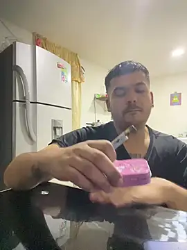 LatinBearX Live XXX Chat