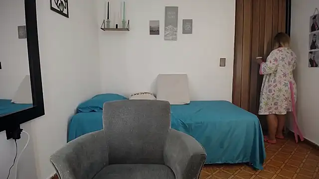 renata_salinas_1 网络视讯表演