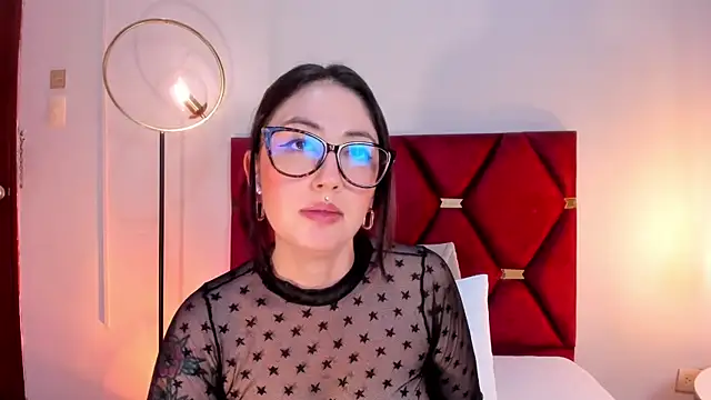 Chat XXX en directo de Emilywatsonn