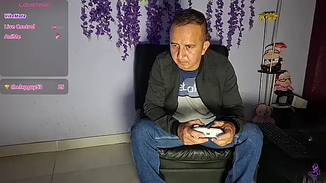 Онлайн чат XXX GreisyAndHazzan