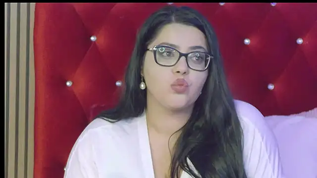 Chatroom XXX en direct de AriaRussell