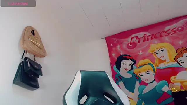 Oriana_braom 现场XXX聊天
