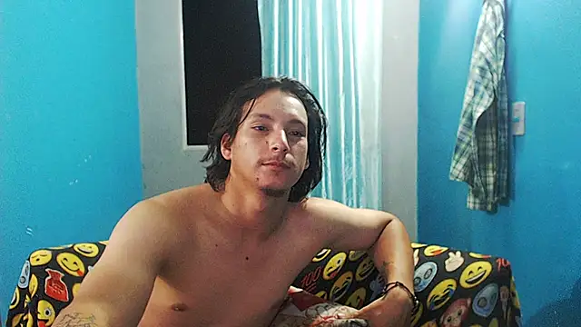 MrKingsaintx live XXX chat