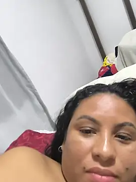 Chat +18 de Francesca_ferrari ao vivo