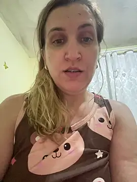 צ'אט XXX בשידור חי של Bia_sexynovaes
