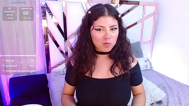 Chatroom XXX en direct de hannia_baileys