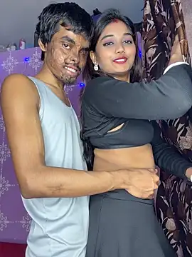 Sweet-priyaa 现场XXX聊天