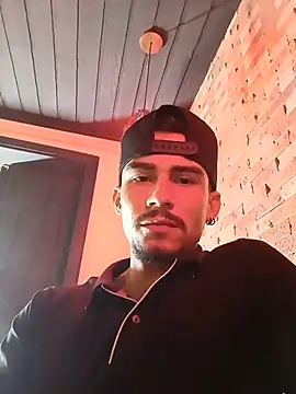 SharonTygaX Chat XXX in diretta
