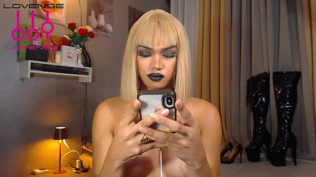 Chat XXX en directo de Lexi_ThunderFuck