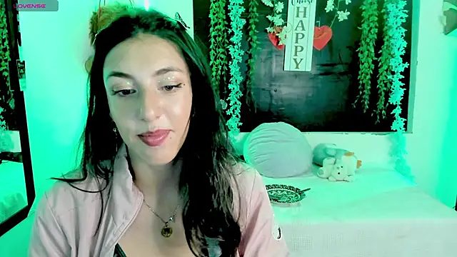 queen-natty Adlı Modelin Canlı XXX Sohbeti