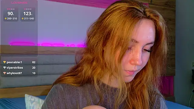 LunaXBaddie's Live XXX Chat