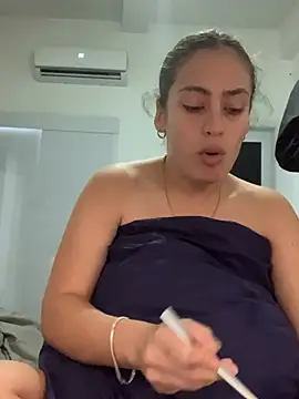 XXX chat uživo modela gatitapicosa