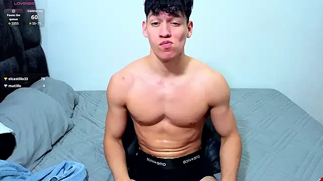 Luke_Muscle: απευθείας συνομιλία ΧΧΧ