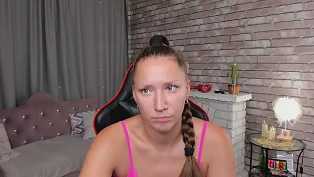 SarahCoksss' Live XXX Chat