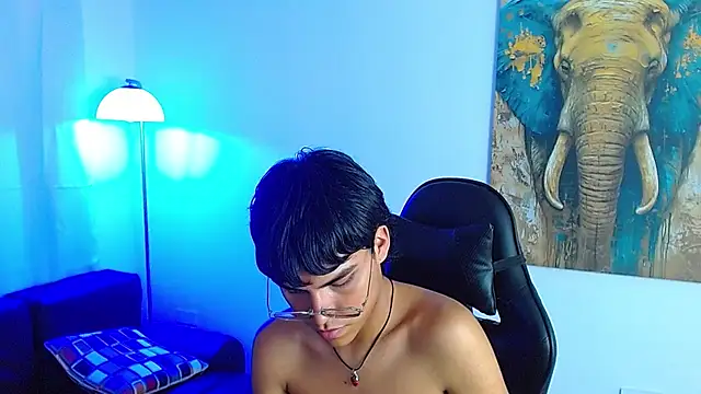 maikcum's Live XXX Chat