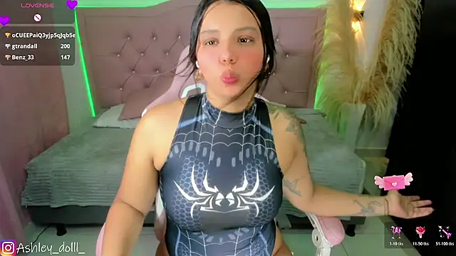 Chat +18 de Ashley_dolll ao vivo