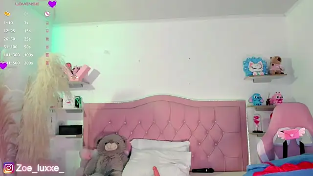 Chat +18 de Zoe_Luxxe_ ao vivo
