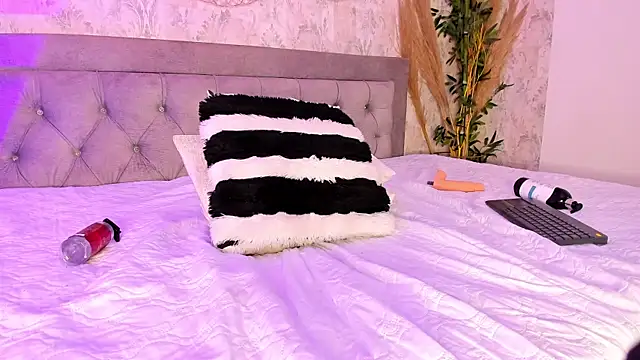 Chloesantana_ 라이브 XXX 채팅