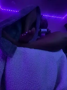 theprettysoles' Live XXX Chat