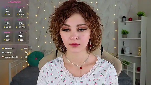 Kira__Fluffy's Live XXX Chat
