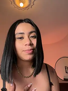 Czat XXX na żywo – mai_evans