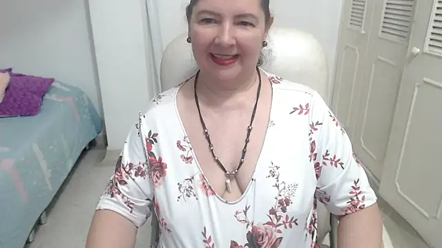 Chat +18 de leonela_69 ao vivo