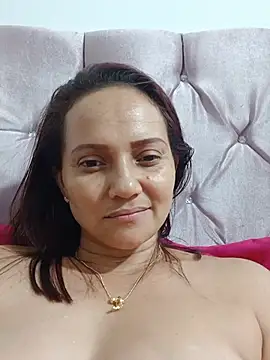 Amanda39 Live XXX-Chat