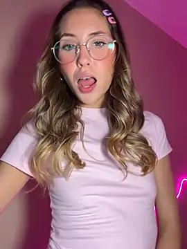 צ'אט XXX בשידור חי של fanyabbey