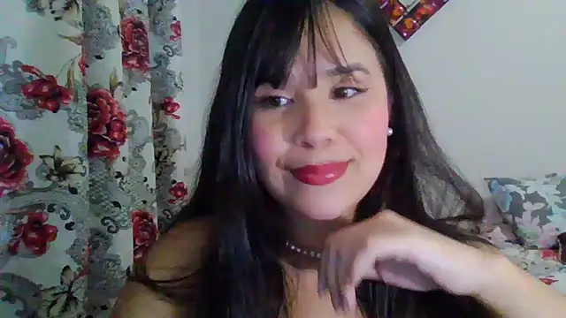 persefoonee30's Live XXX Chat