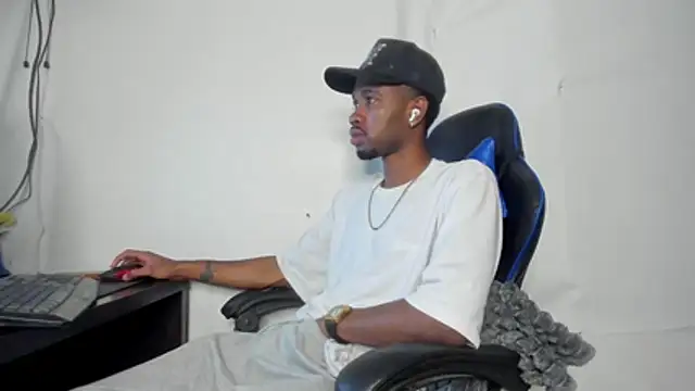 XXX chat uživo modela Kofi_exotic_2