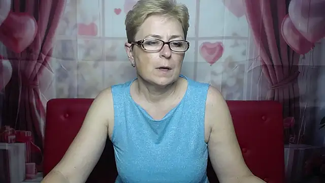 EmiliaGree – Live XXX-chat