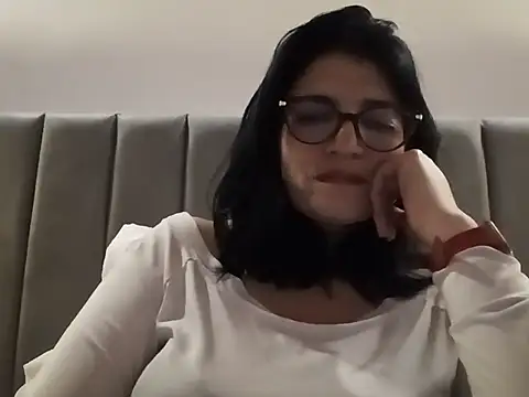 Chat +18 de adriana71 ao vivo