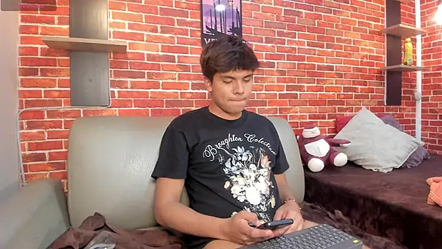 Živý XXX chat Thiago_Kozak