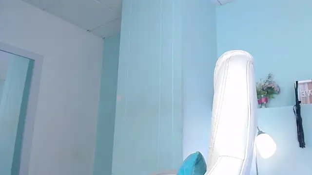Emerald_gh লাইভ XXX চ্যাট