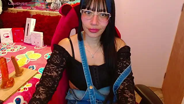 IVET_CUTE1 Chat XXX in diretta